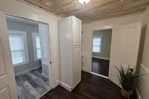 98 Friend St, Adams, MA 01220 - Photo 9