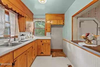 445 Devon Rd, Lee, MA 01238 - Photo 21