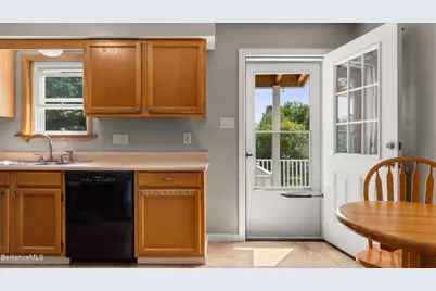 153-155 Pomeroy Ave, Pittsfield, MA 01201 - Photo 25