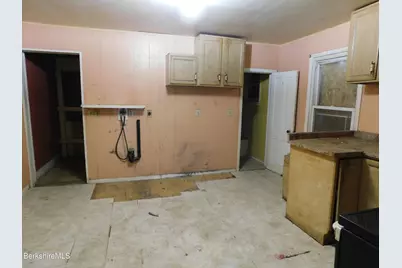 112 Union St, Pittsfield, MA 01201 - Photo 17