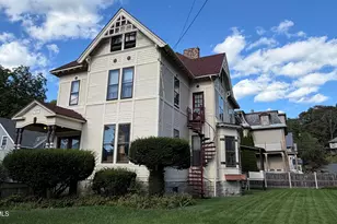 242 Church St, North Adams, MA 01247 - Photo 9