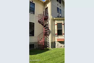242 Church St, North Adams, MA 01247 - Photo 5