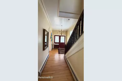 242 Church St, North Adams, MA 01247 - Photo 9