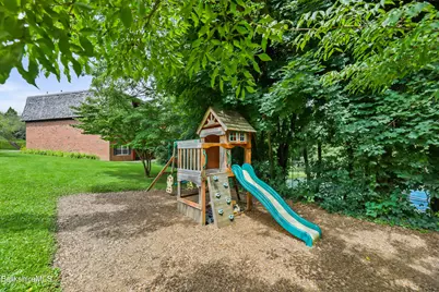 260 Pittsfield Rd #E6, Lenox, MA 01240 - Photo 35