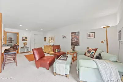 260 Pittsfield Rd #E6, Lenox, MA 01240 - Photo 7
