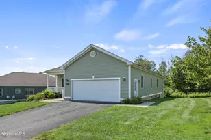 23 Aspen Way, Pittsfield, MA 01201 - Photo 3