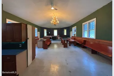 53 Greylock Ter, Pittsfield, MA 01201 - Photo 9