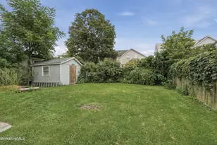 19 1/2 Spring St, North Adams, MA 01247 - Photo 23