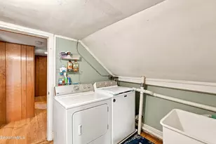 19 1/2 Spring St, North Adams, MA 01247 - Photo 21