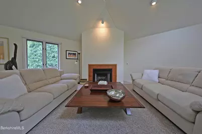 19 Hawthorne Rd #GH 8, Stockbridge, MA 01262 - Photo 7