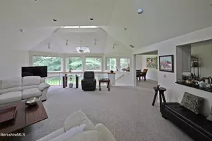 19 Hawthorne Rd, Stockbridge, MA 01262 - Photo 5