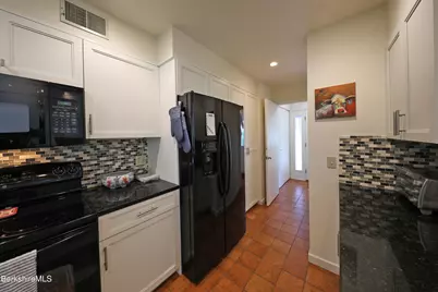19 Hawthorne Rd #GH 8, Stockbridge, MA 01262 - Photo 13