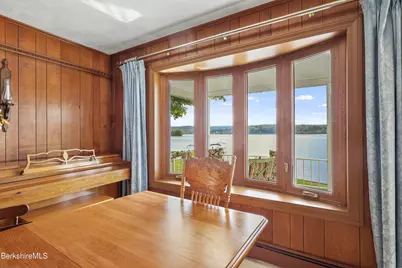 10 Club Cir, Pittsfield, MA 01201 - Photo 11