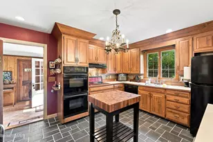 422 Barker Rd, Pittsfield, MA 01201 - Photo 7