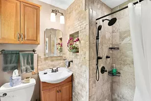 422 Barker Rd, Pittsfield, MA 01201 - Photo 23