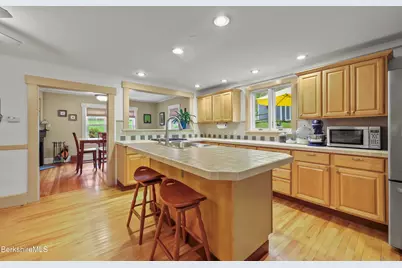 662 North Hoosac Rd, Williamstown, MA 01267 - Photo 23