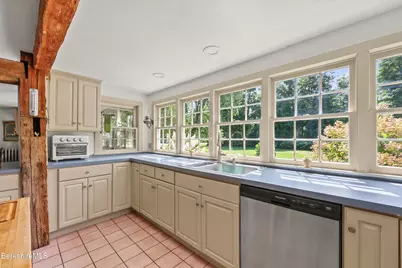130 S Main St, Sheffield, MA 01257 - Photo 9