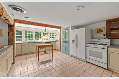 130 S Main St, Sheffield, MA 01257 - Photo 11