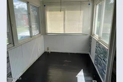 80 Dodge Ave, Pittsfield, MA 01201 - Photo 13