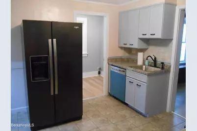 246 Dalton Ave, Pittsfield, MA 01201 - Photo 9