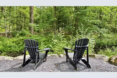 22 Dawn Dr, Becket, MA 01223 - Photo 21