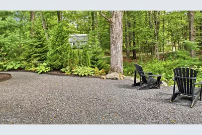 22 Dawn Dr, Becket, MA 01223 - Photo 27