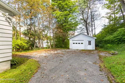 50 1/2 Melrose St, Adams, MA 01220 - Photo 9
