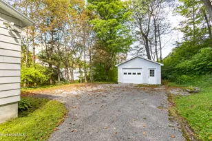 50 1/2 Melrose St, Adams, MA 01220 - Photo 9