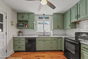 80 Preston Ave, Pittsfield, MA 01201 - Photo 3