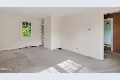 144 Castle Hill Ave, Great Barrington, MA 01230 - Photo 5