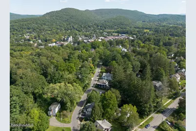 144 Castle Hill Ave, Great Barrington, MA 01230 - Photo 31