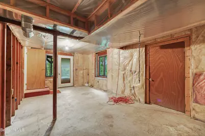 119 Buxton Hill Rd, Williamstown, MA 01267 - Photo 31