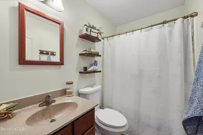 159 Cascade St, Pittsfield, MA 01201 - Photo 17