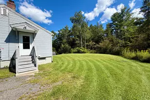 1100 Middle Rd, Clarksburg, MA 01247 - Photo 5