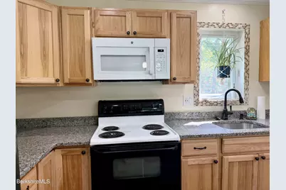 1100 Middle Rd, Clarksburg, MA 01247 - Photo 19