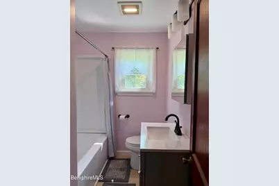 1100 Middle Rd, Clarksburg, MA 01247 - Photo 23