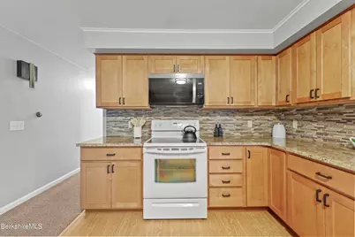 208 Dalton Division Rd, Pittsfield, MA 01201 - Photo 17
