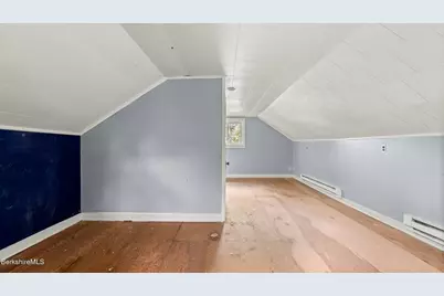 22 Franklin St, Lenox, MA 01240 - Photo 13