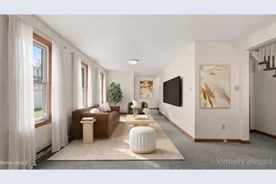 24 Franklin St, Lenox, MA 01240 - Photo 7
