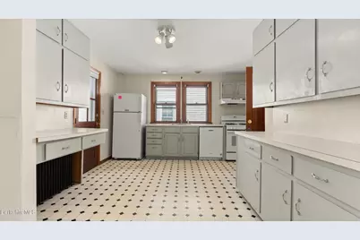 85 Church St, Lenox, MA 01240 - Photo 5