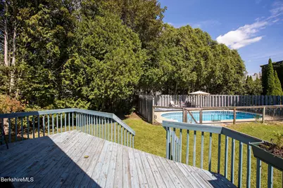 24 Elmvale Place, Pittsfield, MA 01201 - Photo 13