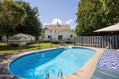 24 Elmvale Place, Pittsfield, MA 01201 - Photo 19