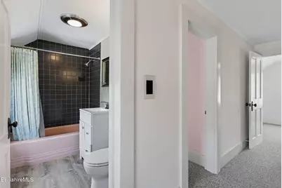 24 Elmvale Place, Pittsfield, MA 01201 - Photo 45
