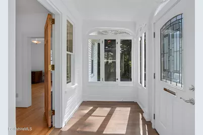 24 Elmvale Place, Pittsfield, MA 01201 - Photo 23