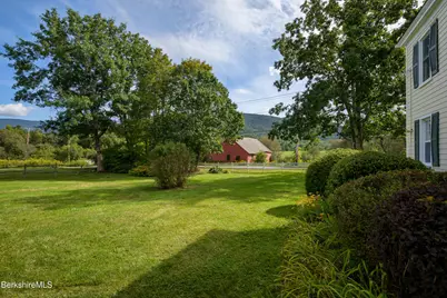 523 Hancock Rd, Williamstown, MA 01267 - Photo 19