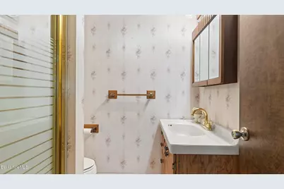 820 Robinson Rd, Hinsdale, MA 01235 - Photo 35