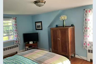 16 Wellesley St, Pittsfield, MA 01201 - Photo 29