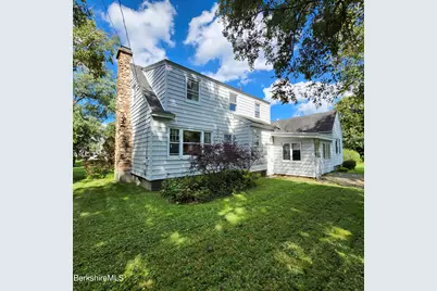 16 Wellesley St, Pittsfield, MA 01201 - Photo 35