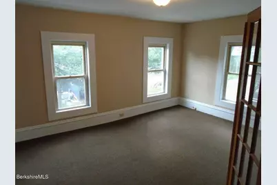27-29 Temple St, Adams, MA 01220 - Photo 15