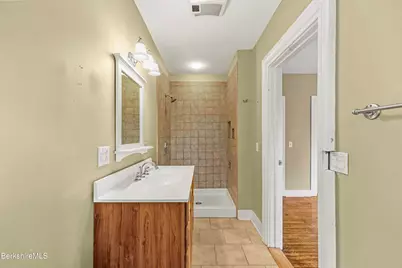 46 Pomeroy Ave, Pittsfield, MA 01201 - Photo 33